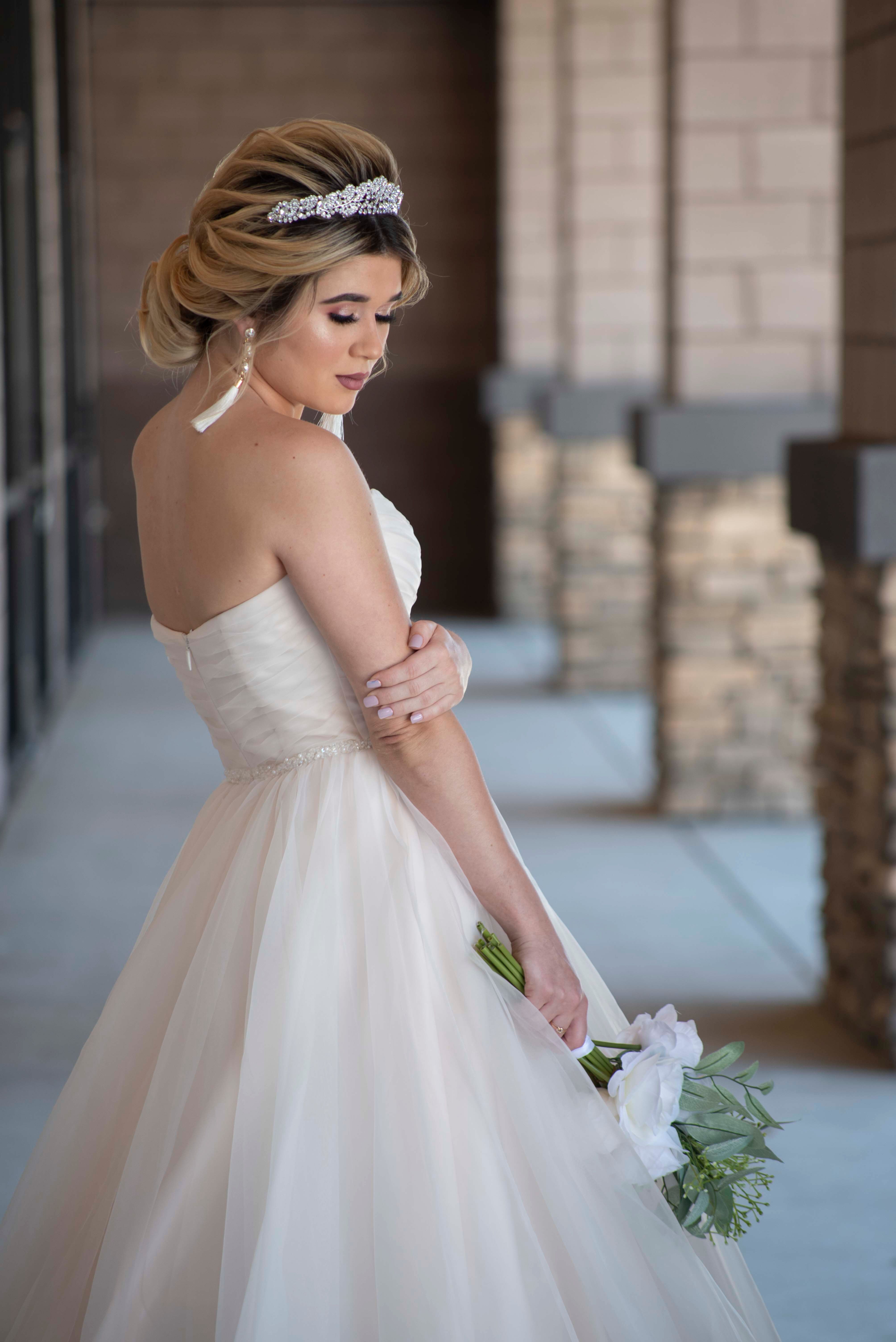 Strong real-bride profile view that shows structure and softness together.